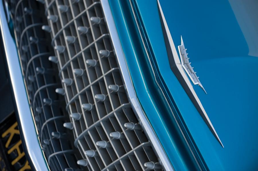  Cadillac Series 62 2-Door Hardtop Coupe 1960 года  (фото 4 из 9)
